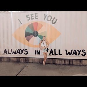 Meet your Posher, Emily